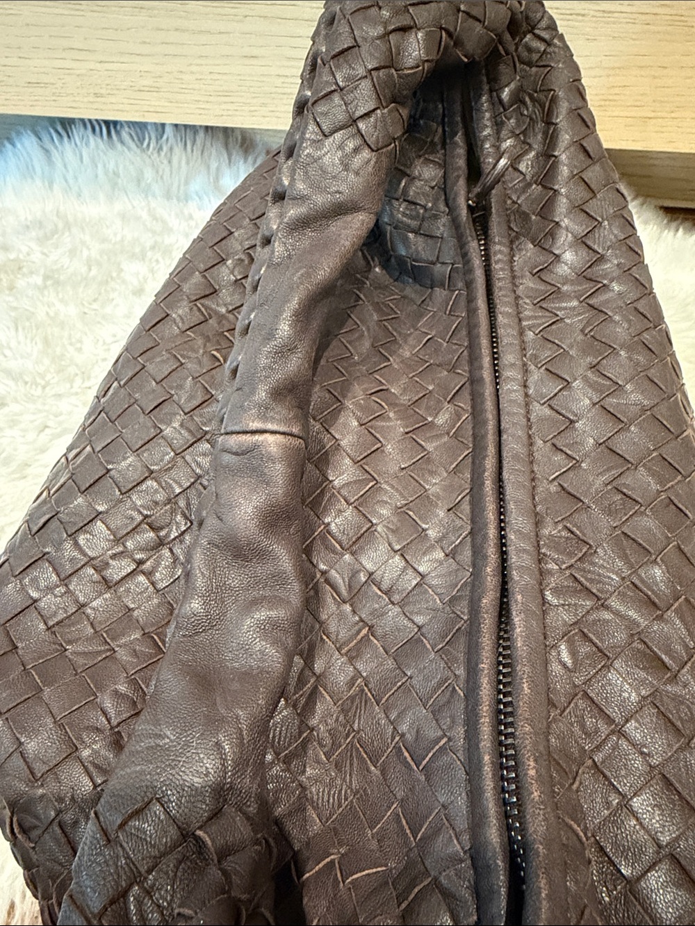Bottega Veneta Intrecciato Leather Embossed Medium Hobo - Picture 3 of 11